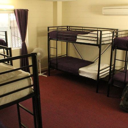 Foreign Exchange Accommodation-Beachside Townsville Esterno foto